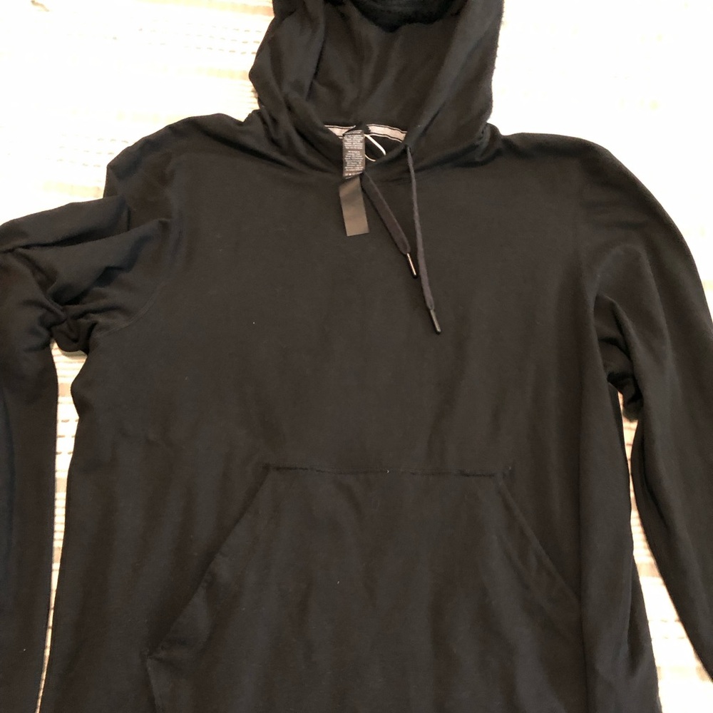 Men’s medium Lulu soft jersey pullover hoodie